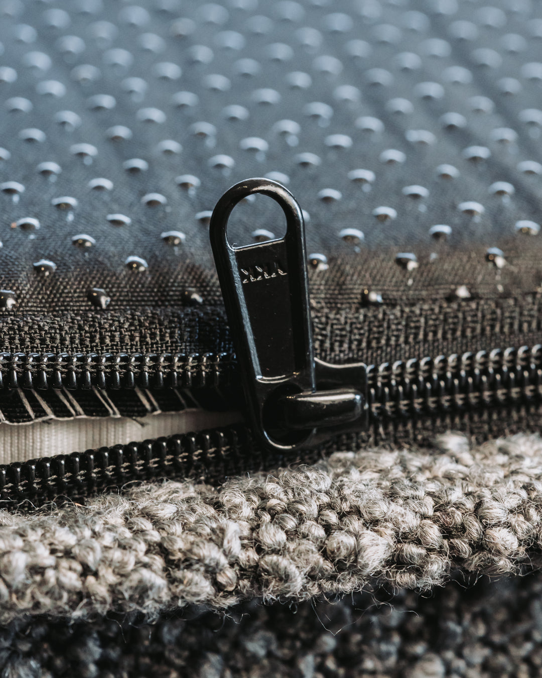 The worlds best Japanese YKK zippers on a luxury Boucle orthopedic snupz dog bed